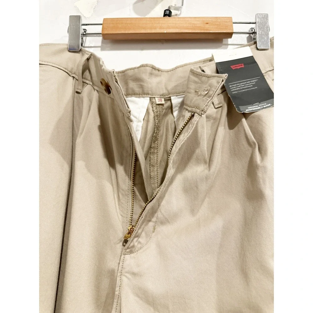 NWT Levi's HR Pleated Trouser in Cobblestone Size 28x32